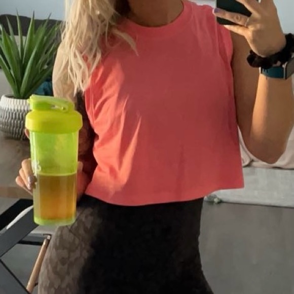 Lululemon all yours tank - Picture 6 of 6